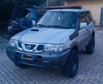 Nissan terrano 3.0 154cv