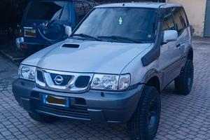 Nissan terrano 3.0 154cv