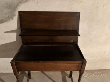 Tavolino scrittoio con segretaire