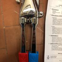 Miscelatore a pedale