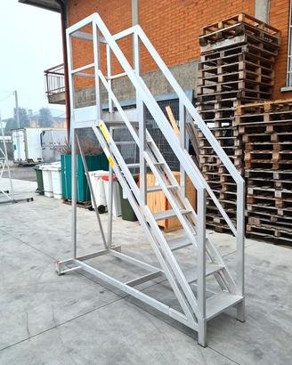 scala con ruote per impianti industriali usata