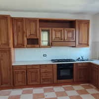 Cucina Completa Di Forno E Piano Cottura Usata 614