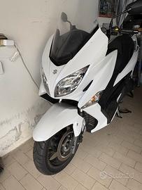 Scooter Suzuki Burgman 400 Bianco