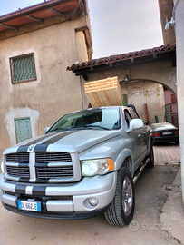 Dodge RAM 1500 Hemi-Permuta con furgone