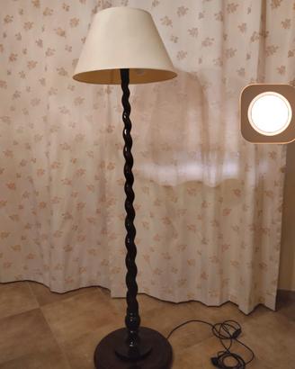 Piantana in legno