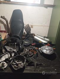 Componenti Yamaha fz6