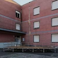 Palco modulare  regolabile l'altezza