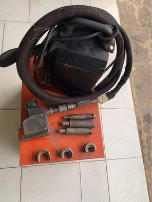 Pressatrice elettrica per Raccordi