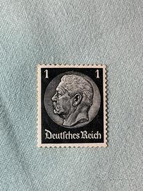 francobollo raffigurante Paul von Hindenburg