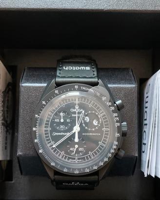 Omega Moonswatch SNOOPY