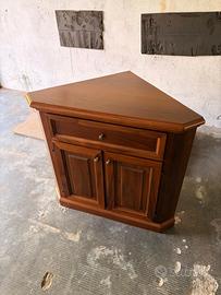 Mobile angolare in legno