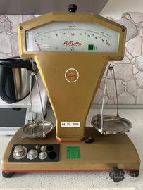 Bilancia d’epoca funzionante