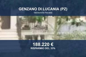 Immobile in asta di 223 m² con box auto a Genzano 