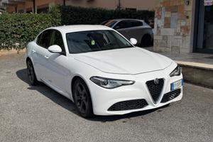 Alfa Romeo Giulia 2.2 Turbodiesel 180 CV AT8 Super