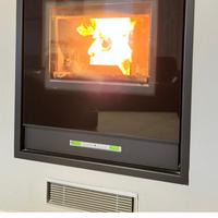 Termocamino pellet Edikamin modello idropellbox 15