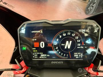 Ducati Streetfighter v4 s 2020