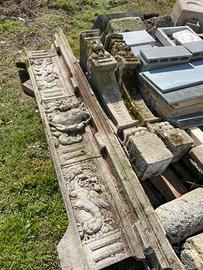 Antico camino in pietra scolpita