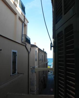 CERIALE 50 m. dal mare - 7 posti letto