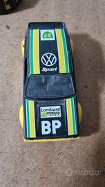 1462NN-Burago Volkswagen Golf Gti 1:24
