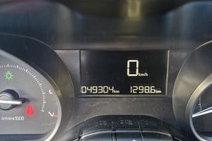 Peugeot 2008 1.2 49000KM Pari Al Nuovo 12/2019