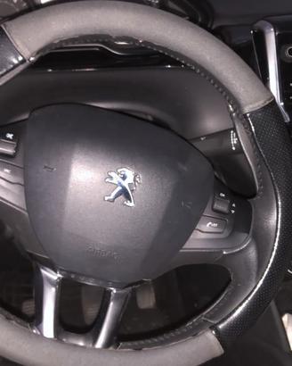 Peugeot 208 1.6