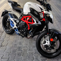 MV Agusta Brutale 800