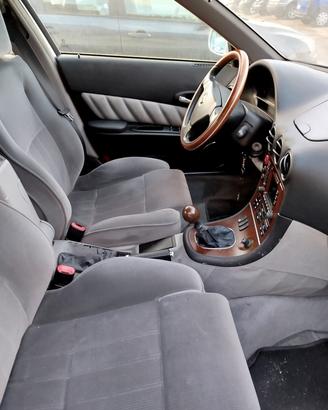 privato vende alfa romeo 166 JTD 2400