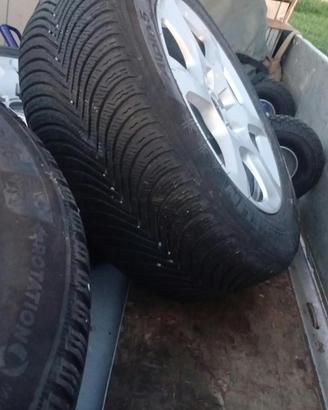 4 CERCHI IN LEGA 16”+ GOMME 225/55 R 16 COMPLETI