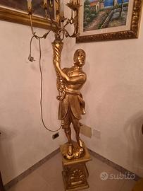 piantana o lampada a torciera
