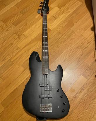Basso elettrico Marcus Miller U7