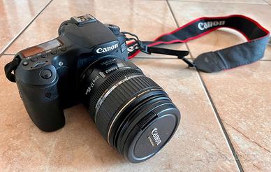 Canon EOS 60D + obiettivo + batteria + telecomando