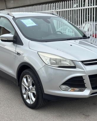 Ford Kuga 2.0 TDCI 163 CV 4WD Powershift Titanium