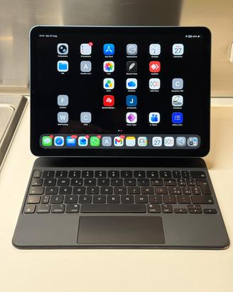 Bundle = iPad Air 11" 5gen+ Keyboard+ Apple Pencil