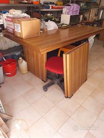 Lotto 2 tavoli in legno laminato stile anni 80/90