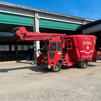 Carro miscelatore semovente