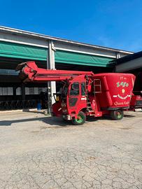 Carro miscelatore semovente