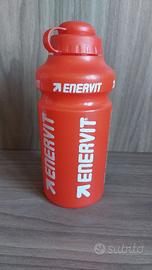 borraccia in plastica vintage Enervit rossa
