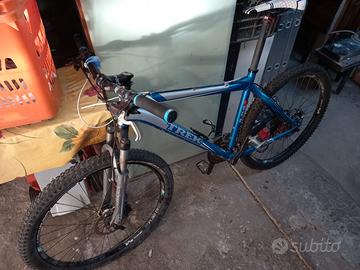 Mountain bike mtb trek 27.5 l