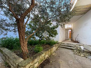 CASA INDIPENDENTE A TAVIANO