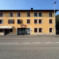 3 LOCALI A VILLAFRANCA DI VERONA