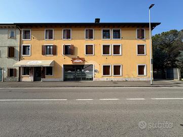 3 LOCALI A VILLAFRANCA DI VERONA