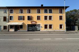 3 LOCALI A VILLAFRANCA DI VERONA