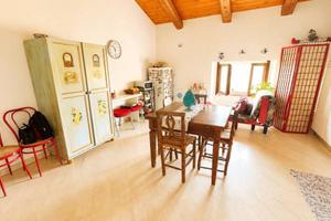 Appartamento di 115 m² con 2 locali e posto auto a