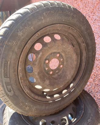 Cerchi e gomme invernali