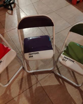 Sedie bambini Pantone.