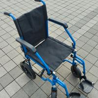 Carrozzina sedia a rotelle