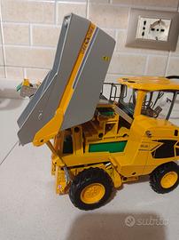Modellismo Vendemmiatrice in scala 