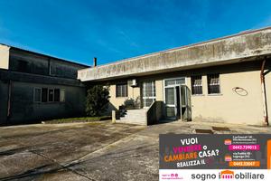 Laboratorio con abitazione in pieno centro storico