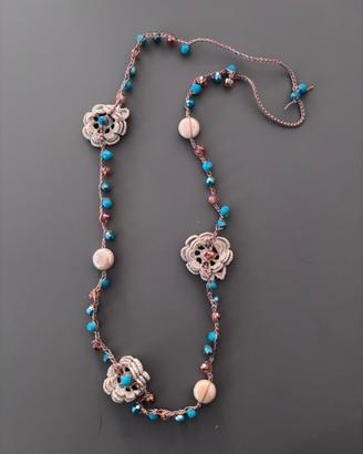 Collana cristalli e cotone