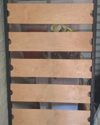 2 RETI SINGOLE DOGHE IN LEGNO  CON MATERASSI